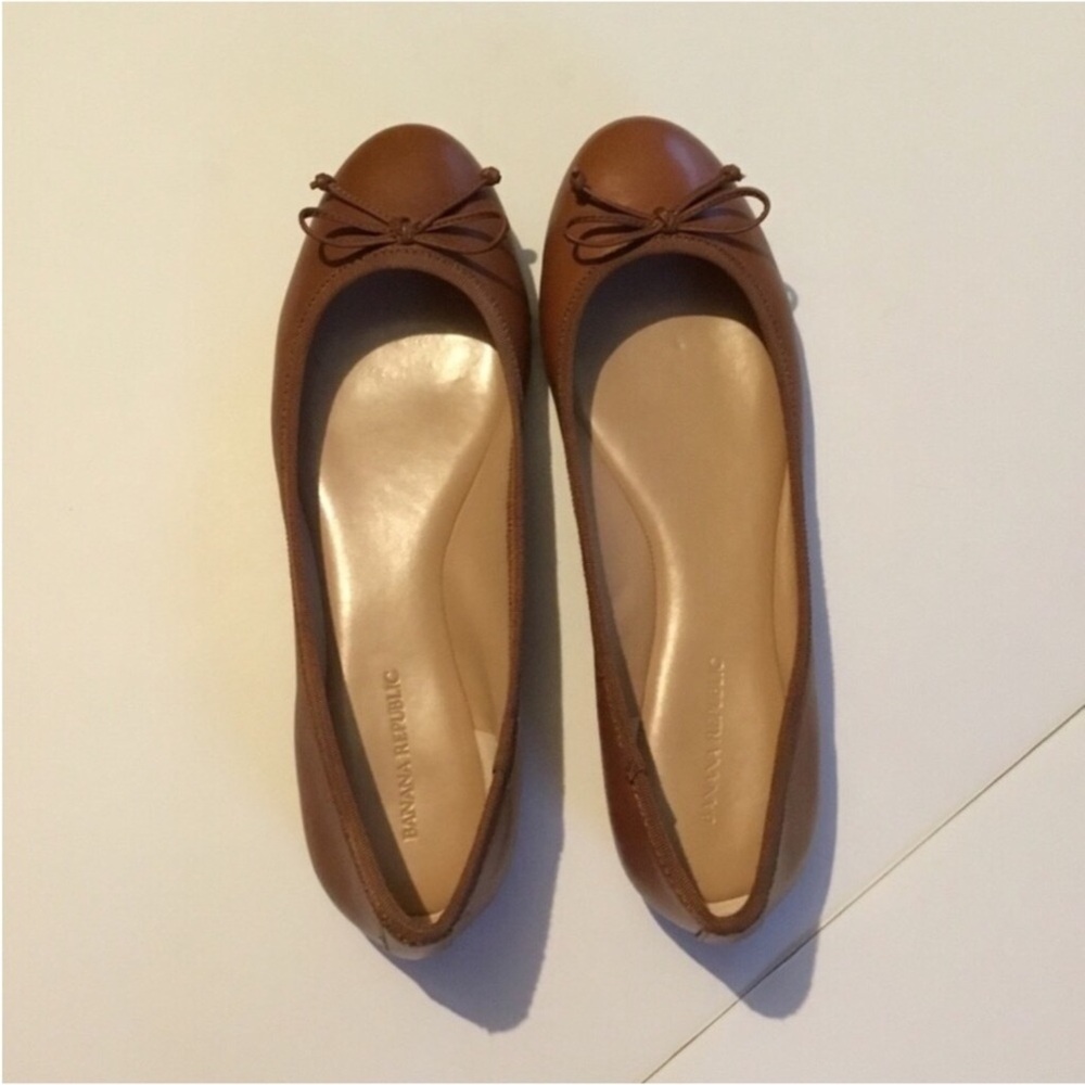 BANANA REPUBLIC FLAT SLIP ON UPPER LEATHER BOW DETAIL SIZE 10-B - Picture 2 of 13